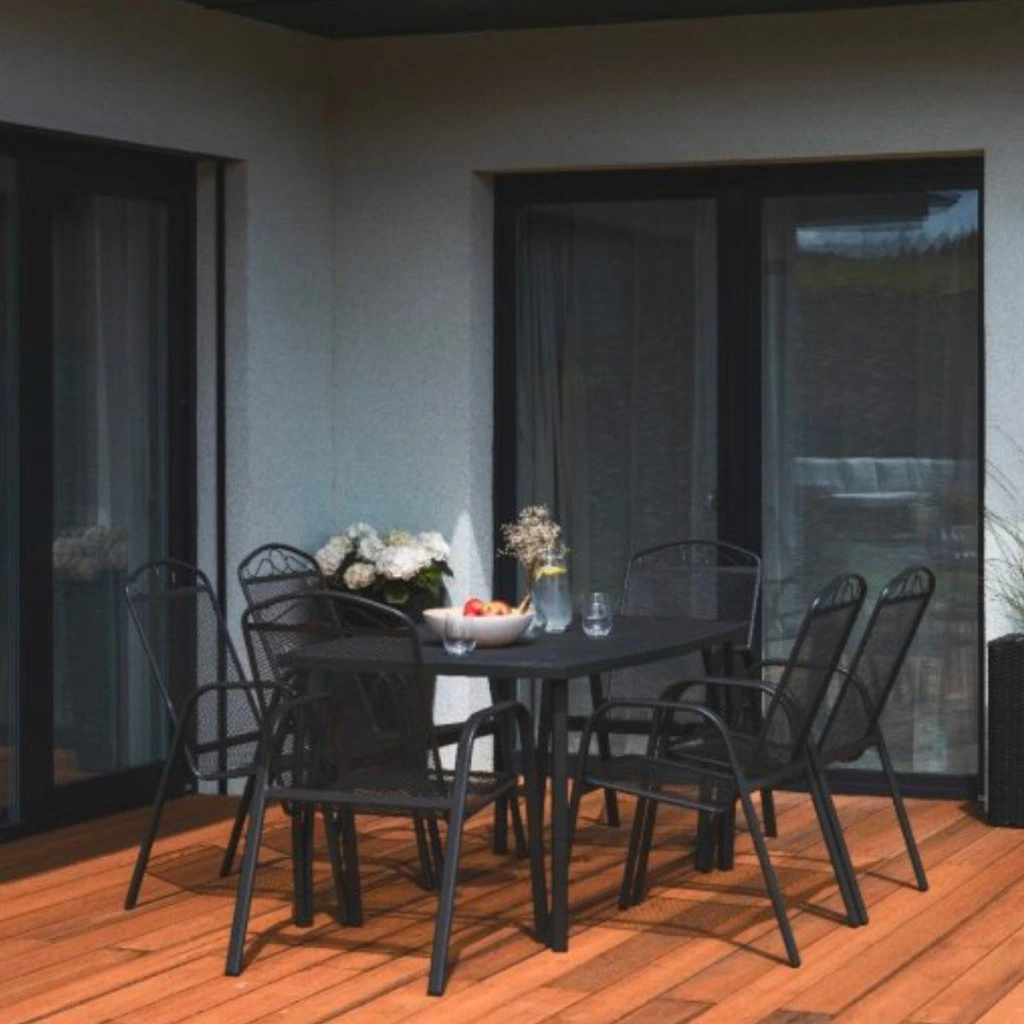 Jak vybrat nejlepší zahradní sestavu? Tipy pro pohodové léto 2025